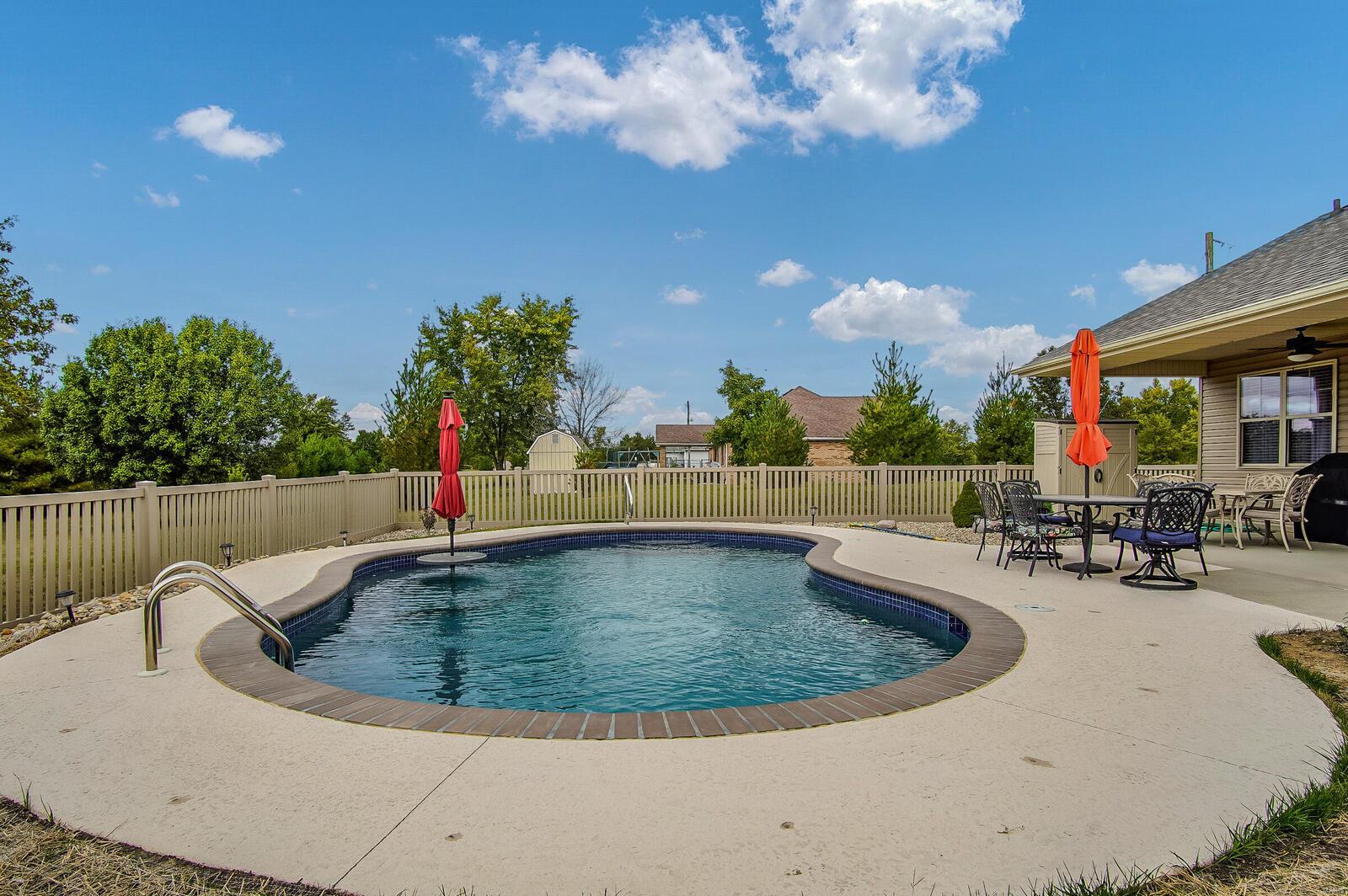 5967 Staunton Road Edwardsville, IL 62025 - Photo 4 of 43