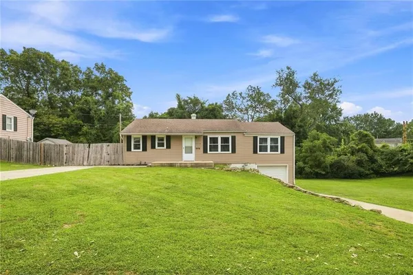 $250,000 | 1711 North Hocker Avenue, Independence, MO 64050