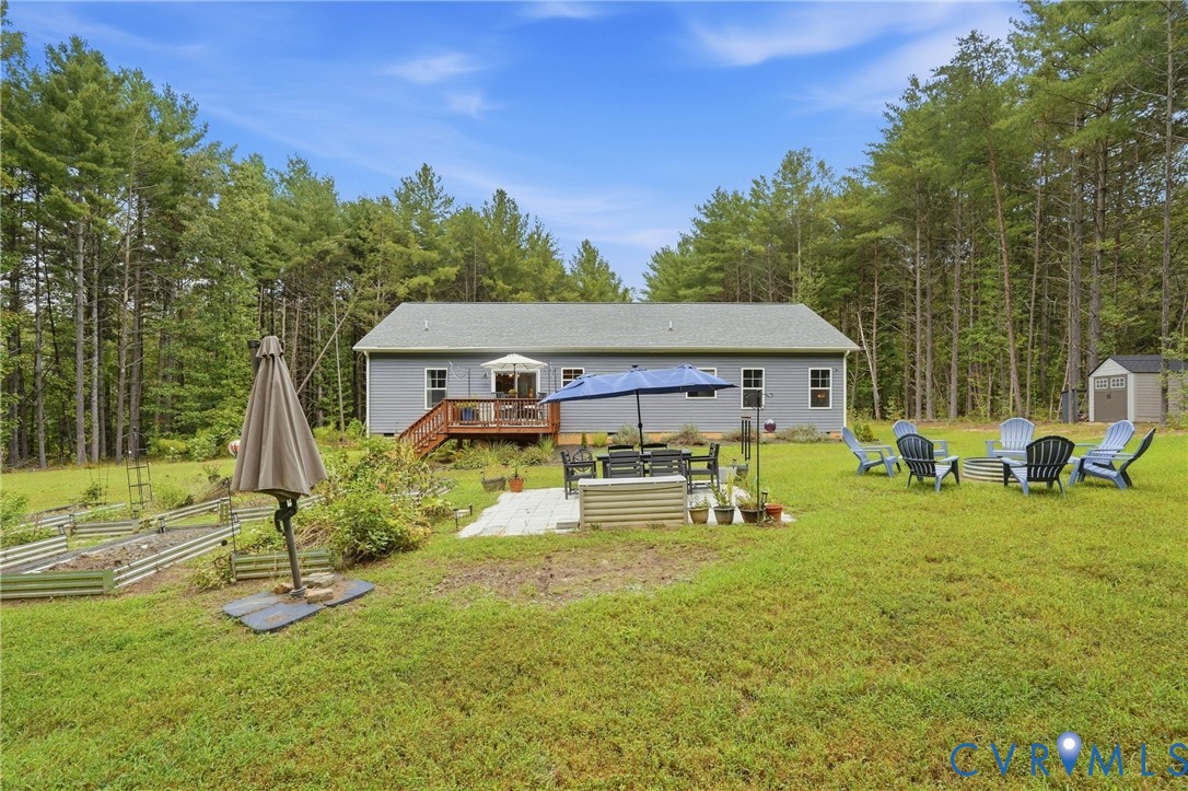 3741 Boundary Run Road Gum Spring, VA 23065 - Photo 35 of 36 Expansive green lawn with mature trees, raised gar