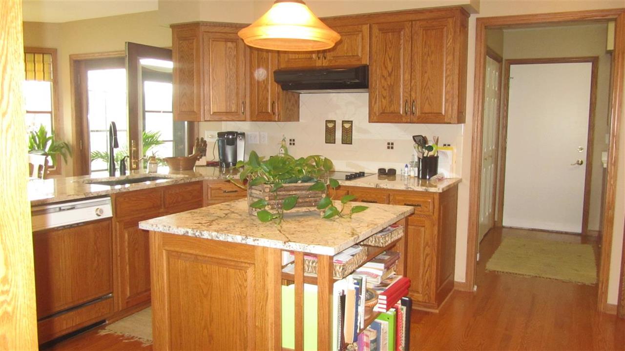 2540 Anchorage Road Northeast Solon, IA 52333 - Photo 5 of 32 Gallery Image 5