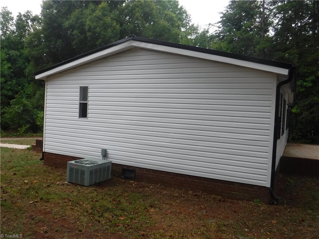 533 Biesecker Road Lexington, NC 27295 - Photo 4 of 23 Gallery Image 4