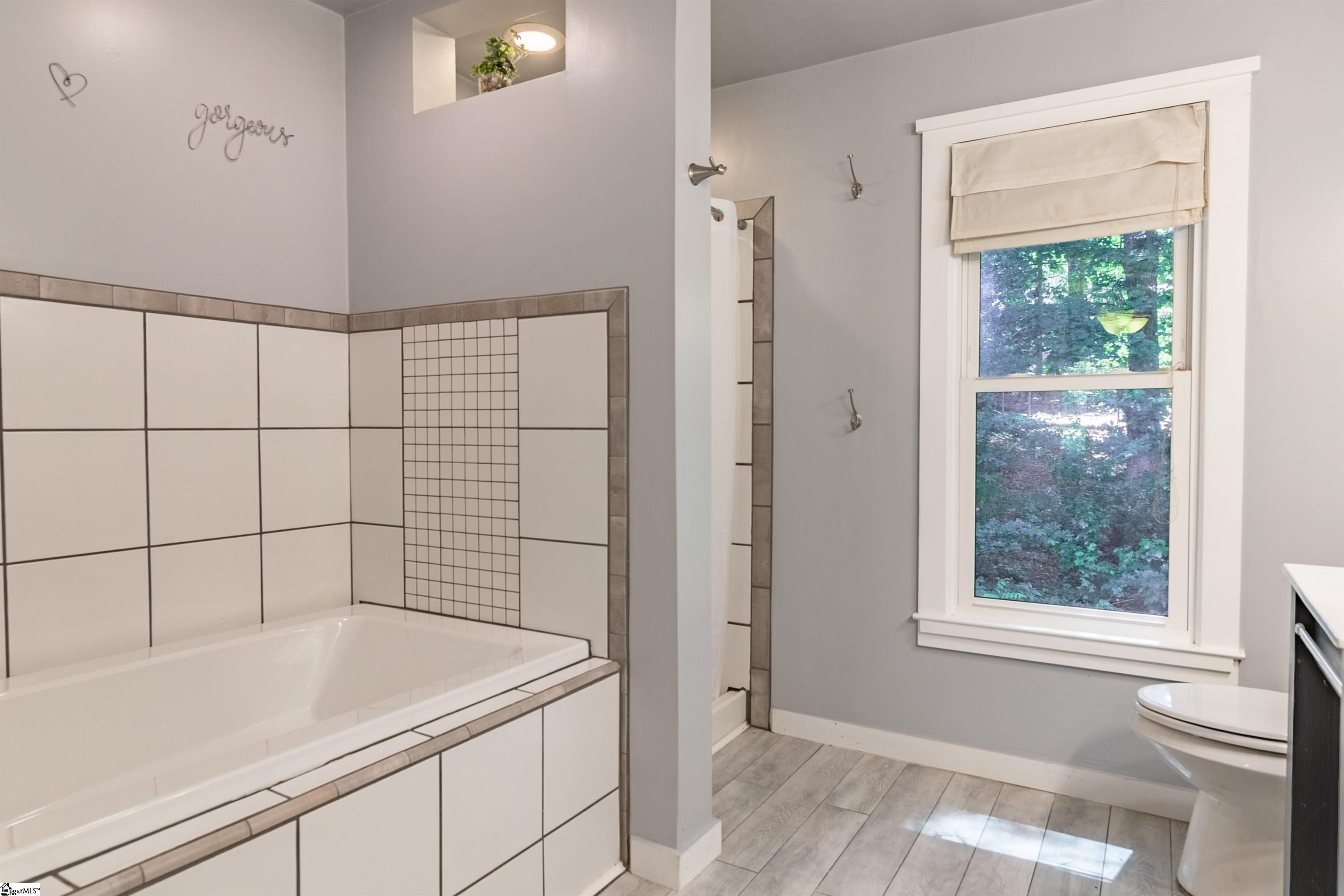 505 Hunters Hill Road Simpsonville, SC 29680 - Photo 14 of 25