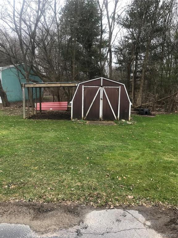 476 Harmon Road Howell, MI 48843 - Photo 6 of 32