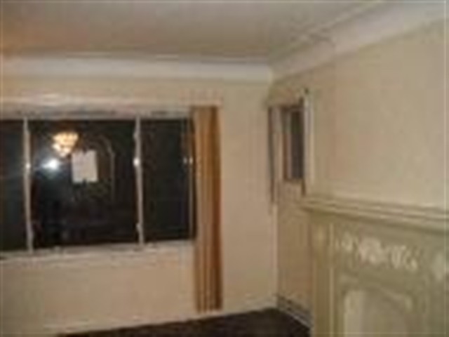 5550-52 Yorkshire Road Detroit, MI 48224 - Photo 9 of 11 31080836-8.JPG