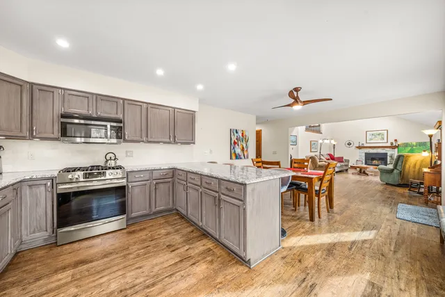 $424,500 | 540 Parkside Drive, Elburn, IL 60119