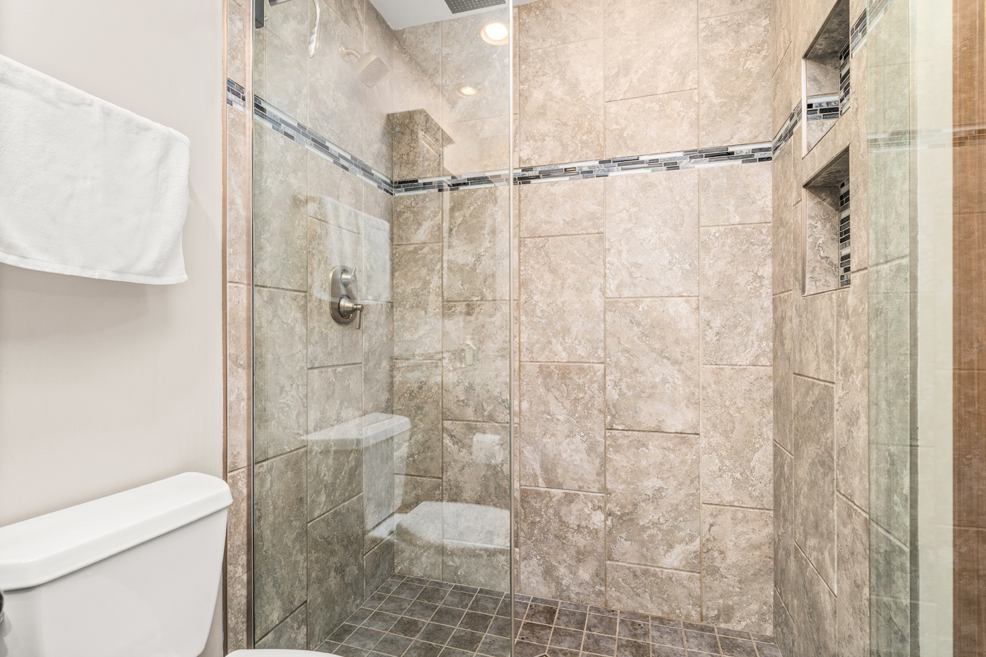 540 Parkside Drive Elburn, IL 60119 - Photo 24 of 38 a bathroom with a toilet and a shower