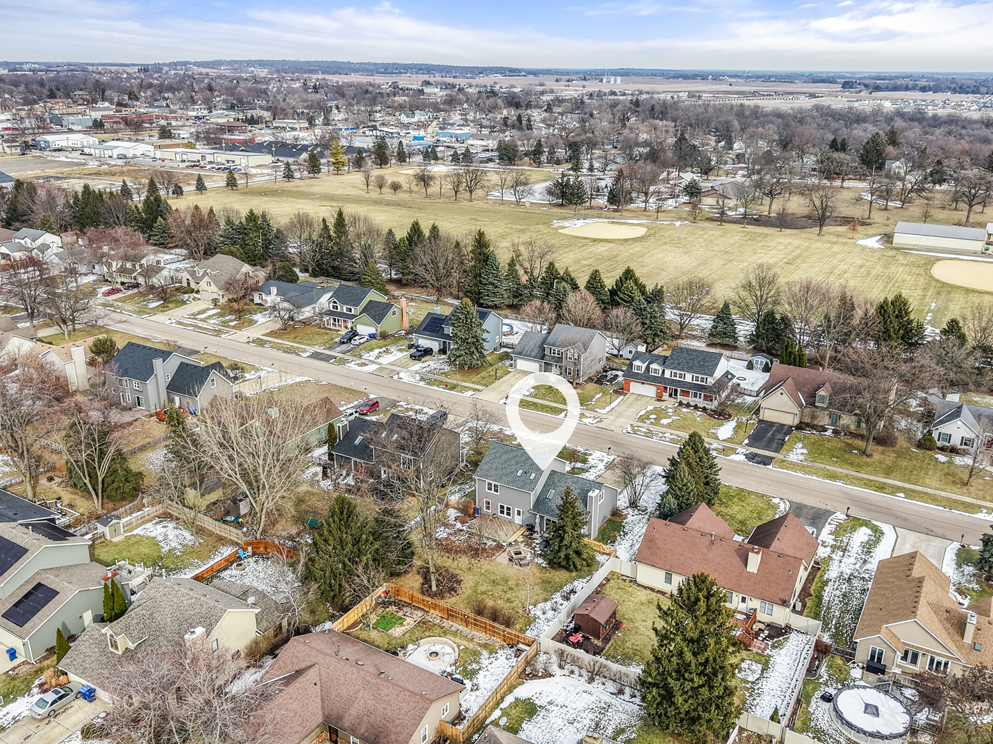 540 Parkside Drive Elburn, IL 60119 - Photo 36 of 38 a view of a lake with a city