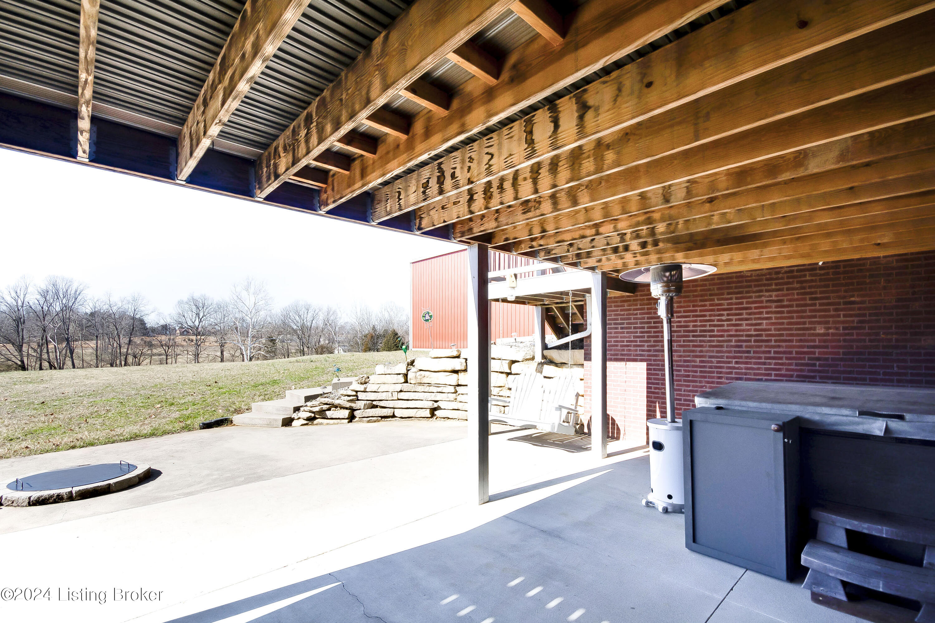 4930 Zoneton Road Shepherdsville, KY 40165 - Photo 24 of 31 Covered Patio