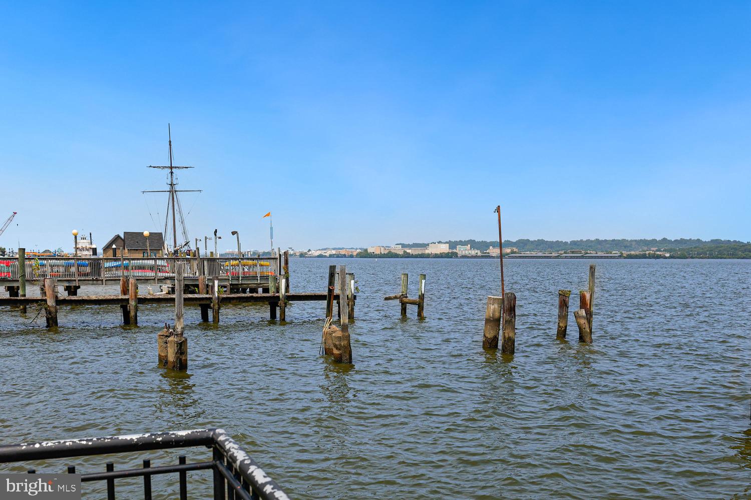 1220 Portner Road Alexandria, VA 22314 - Photo 39 of 54