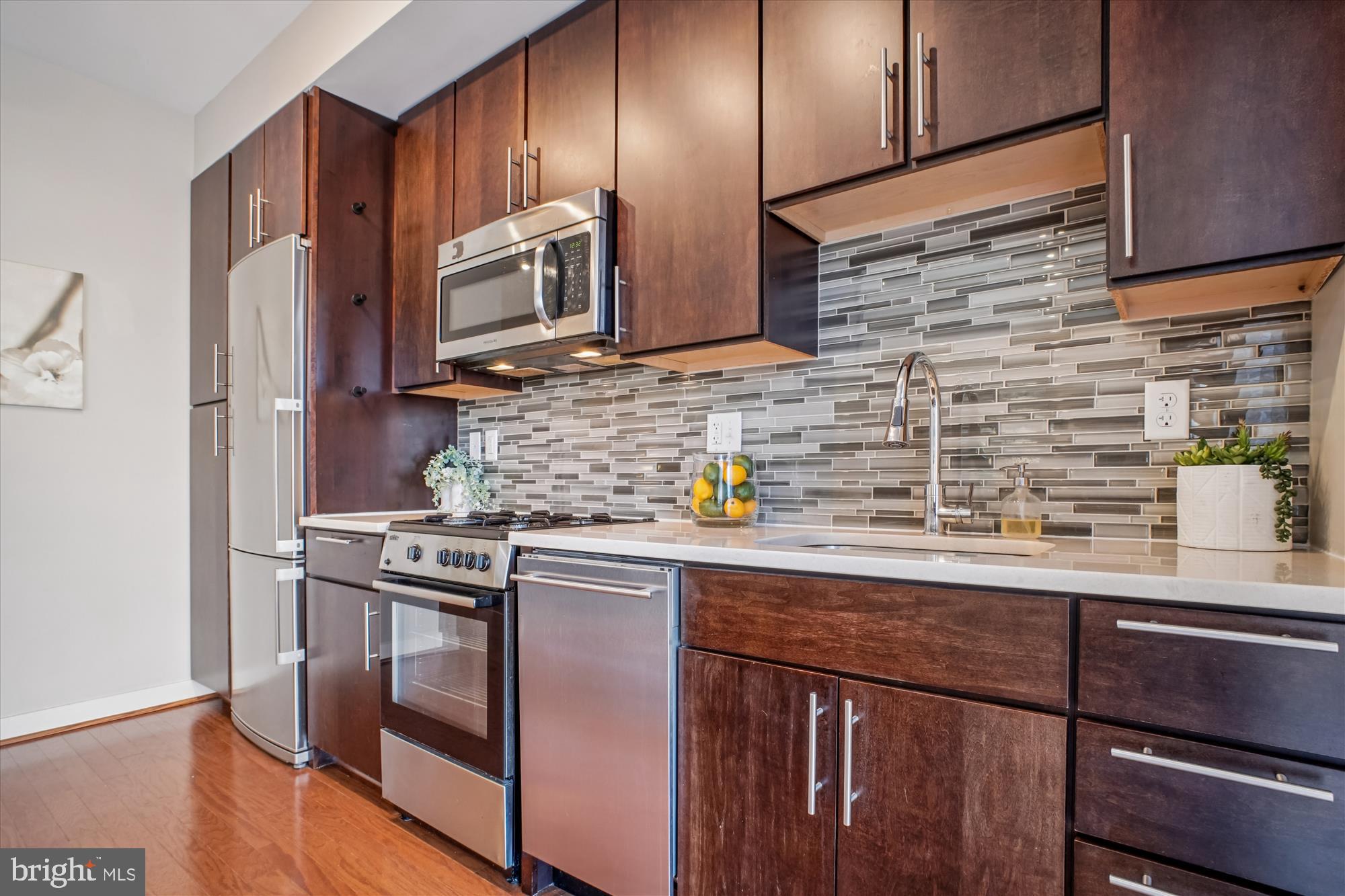 1320 Fenwick Lane, Unit 711 Silver Spring, MD 20910 - Photo 15 of 54 Kitchen