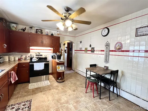 $99,900 | 715 Springfield Road, Gillespie, IL 62033