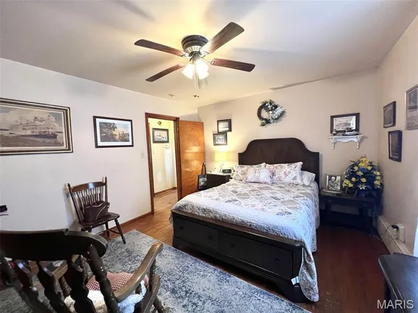 $99,900 | 715 Springfield Road, Gillespie, IL 62033