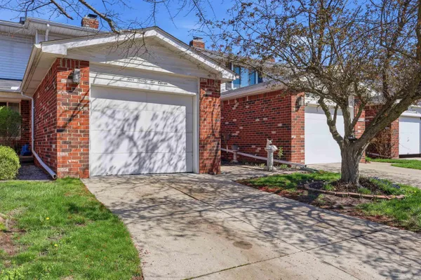 $240,000 | 42211 Toddmark Lane, Clinton Township, MI 48038