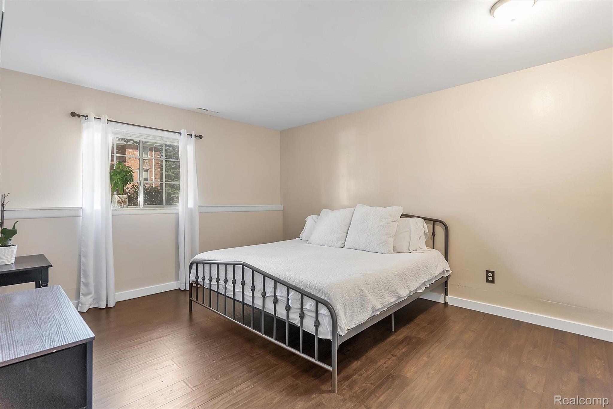 505 West Highland Road, Unit C12 Howell, MI 48843 - Photo 13 of 23 Primary Bedroom