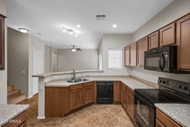 $260,000 | 9422 South 33rd Drive, Laveen, AZ 85339