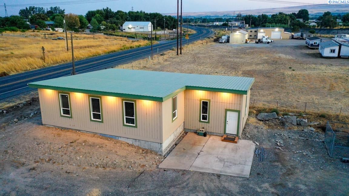 201805 East Bernath Road Kennewick, WA 99337 - Photo 21 of 32 Gallery Image 21