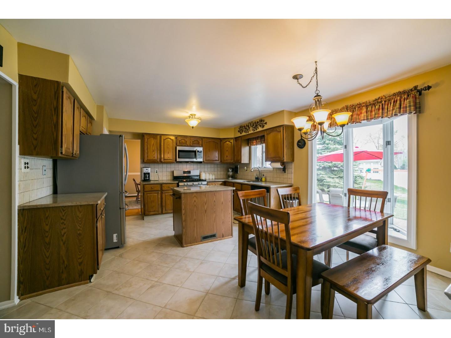 2243 Hedgewood Road Hatfield, PA 19440 - Photo 13 of 25 Gallery Image 13