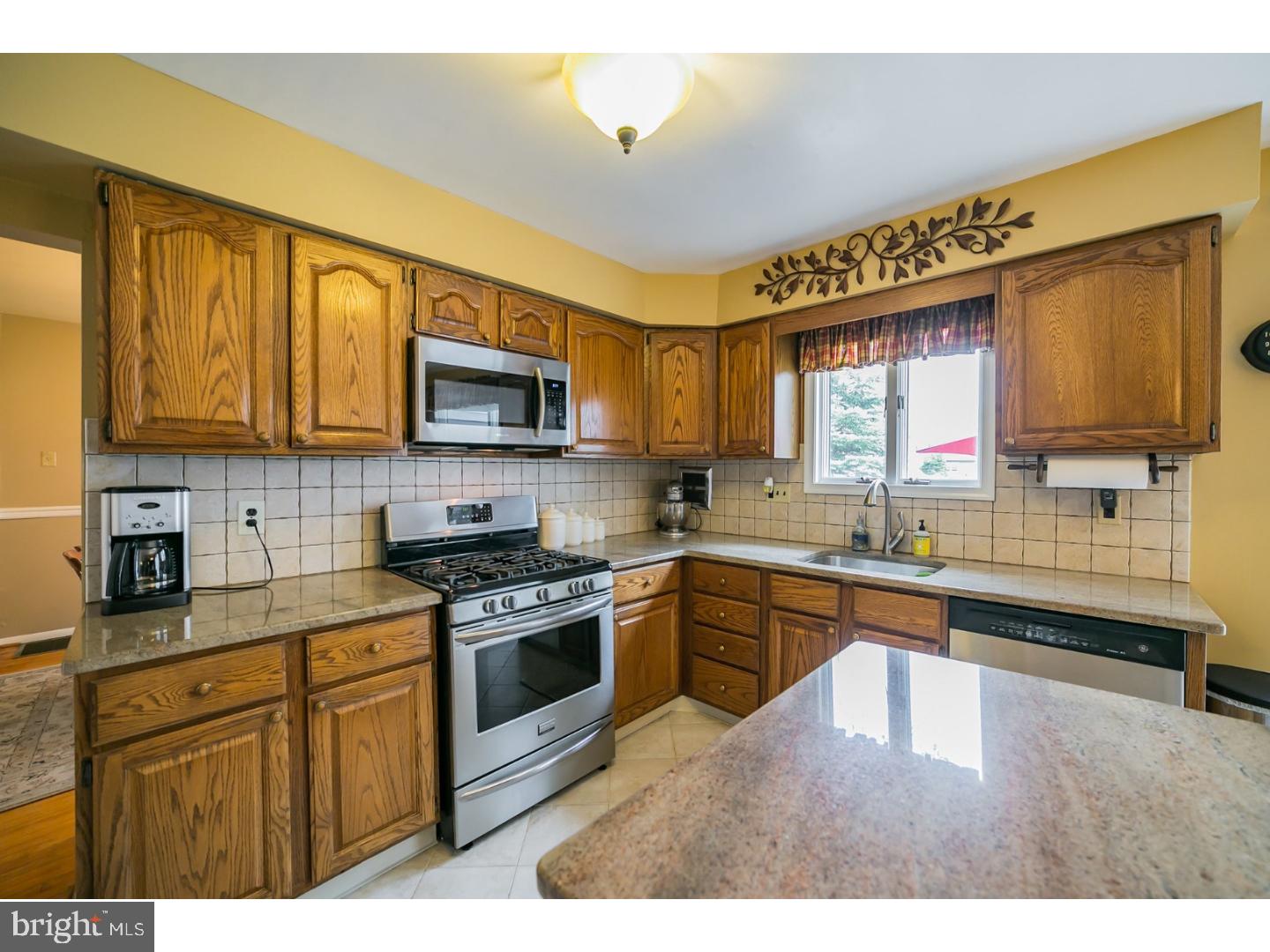 2243 Hedgewood Road Hatfield, PA 19440 - Photo 14 of 25 Gallery Image 14