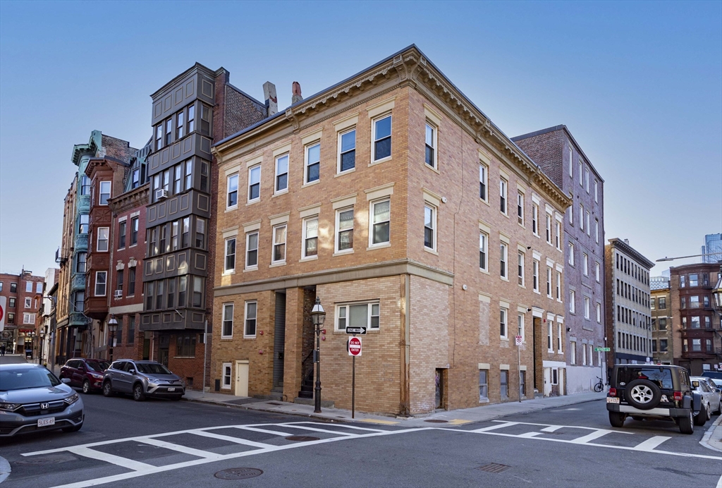 28-30 Cooper Street, Unit 1 Boston, MA 02113 - Photo 1 of 12