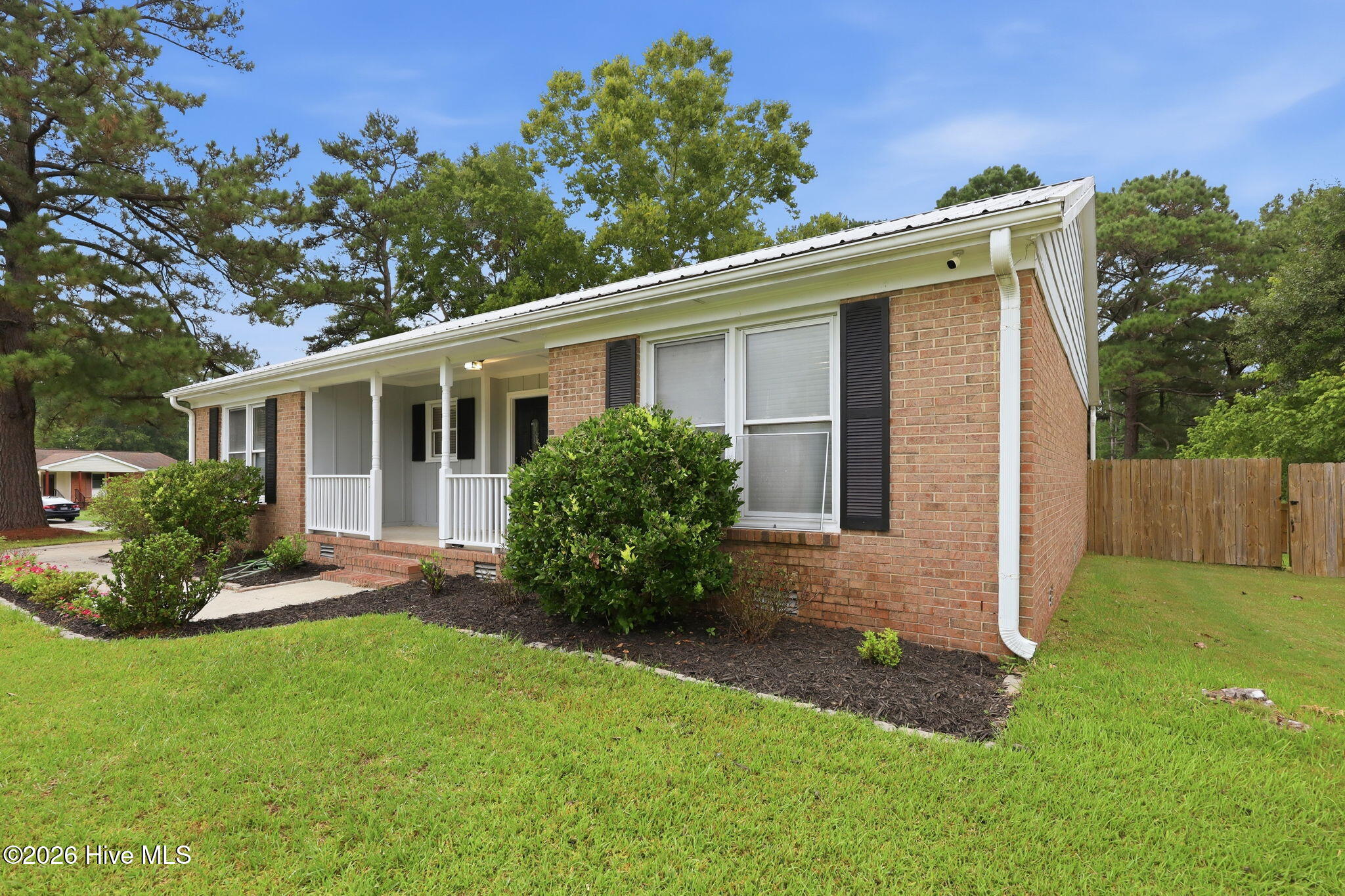 1110 Brynn Marr Road Jacksonville, NC 28546 - Photo 2 of 37 Gallery Image 2