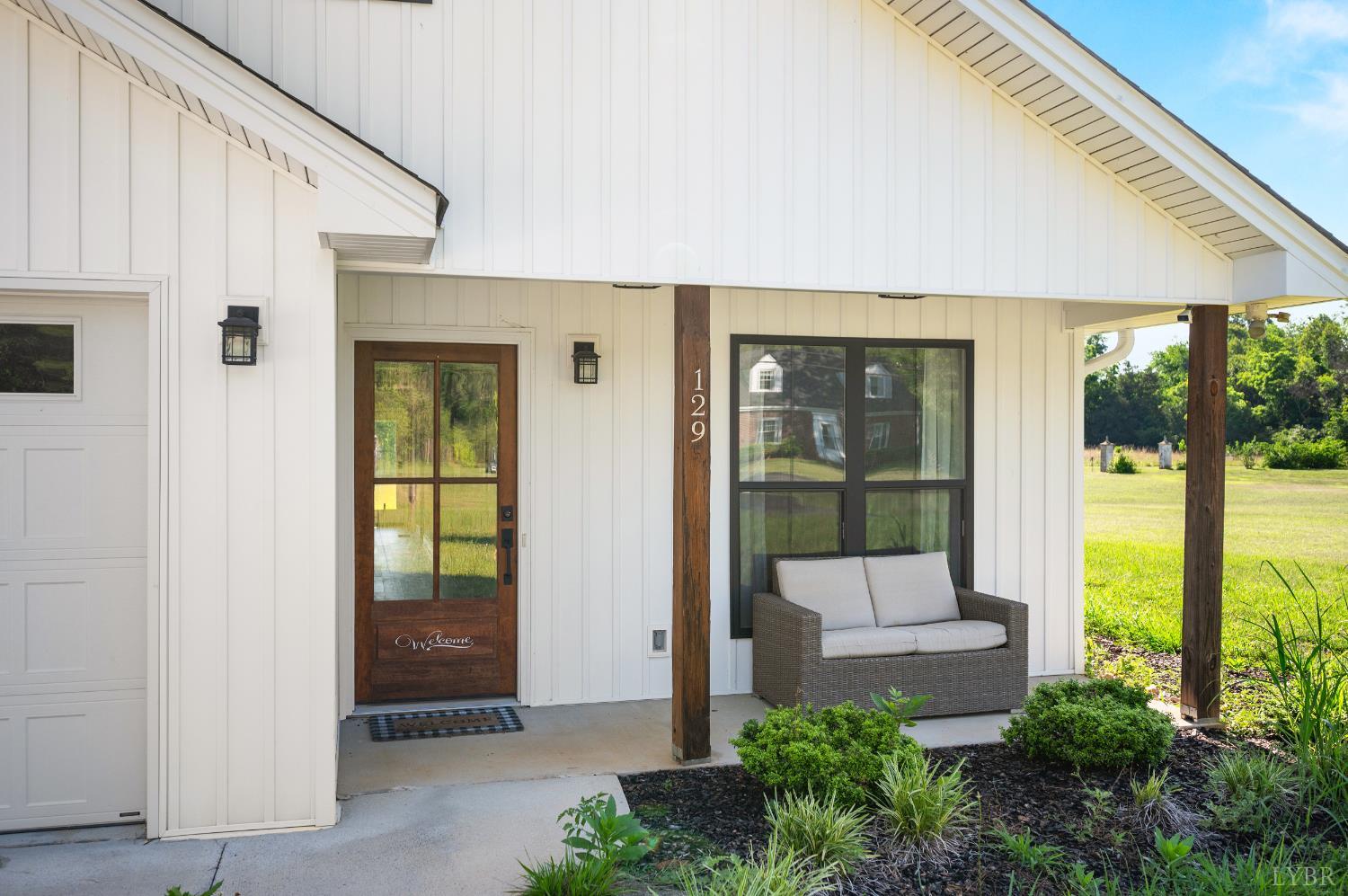 129 Ned Brown Road Amherst, VA 24521 - Photo 2 of 50