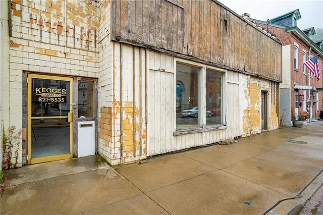 a view of a entrance gate of the building