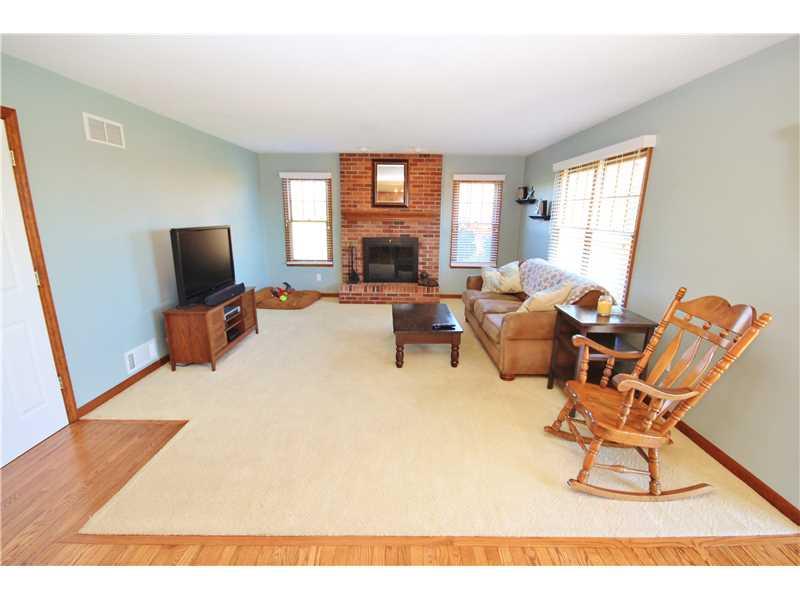 683 Valencia Road Mars, PA 16046 - Photo 3 of 25 Living Room.