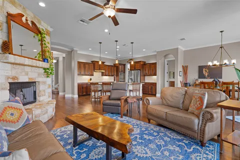 $775,000 | 164 Milestone Road, Liberty Hill, TX 78642
