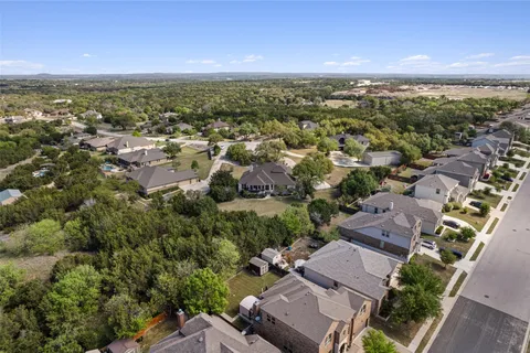 $775,000 | 164 Milestone Road, Liberty Hill, TX 78642
