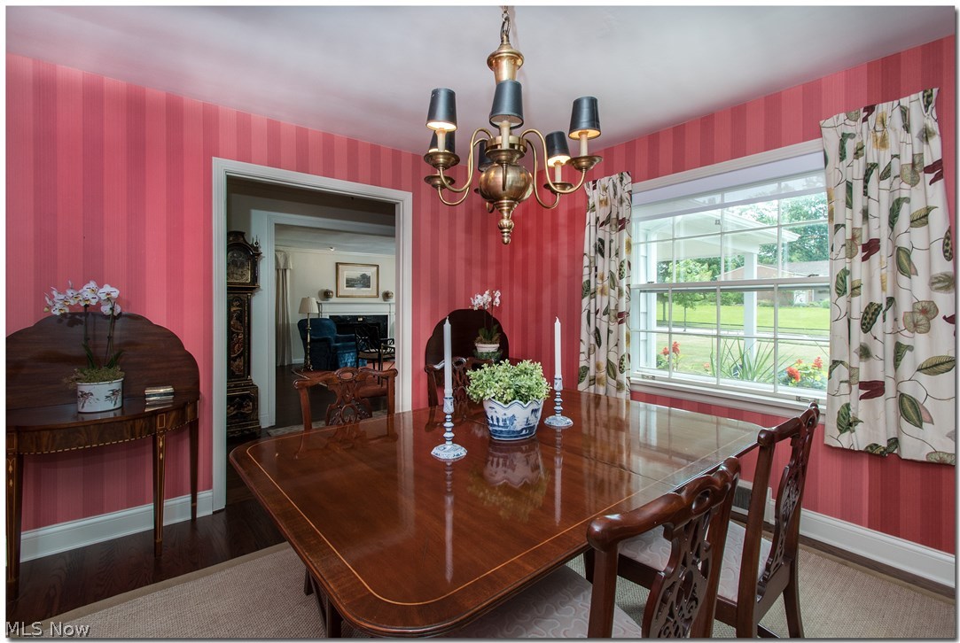 24151 Hazelmere Road Shaker Heights, OH 44122 - Photo 10 of 26 Gallery Image 10