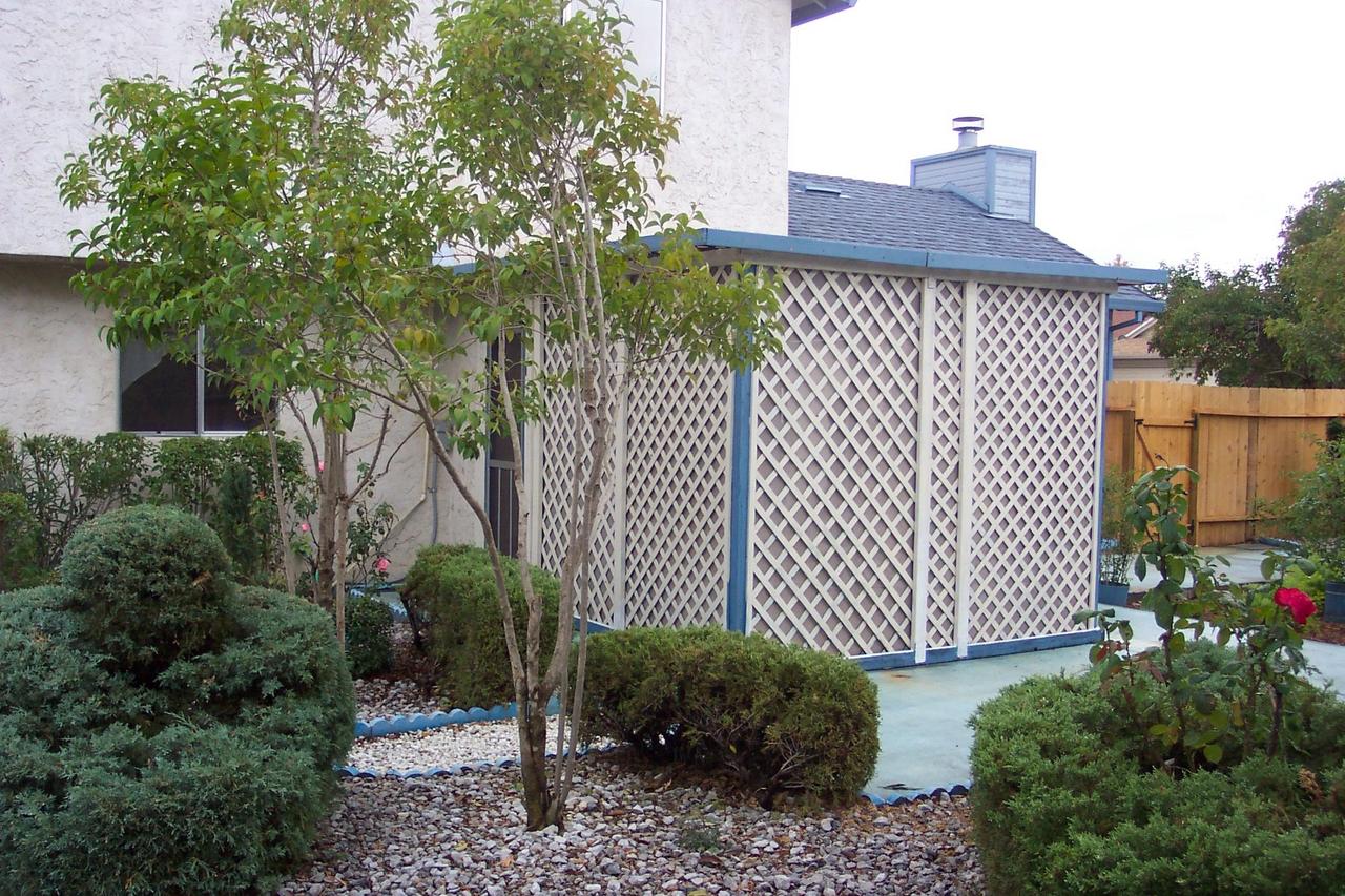 590 Vansicklen Way Redding, CA 96003 - Photo 8 of 13 Screen Room