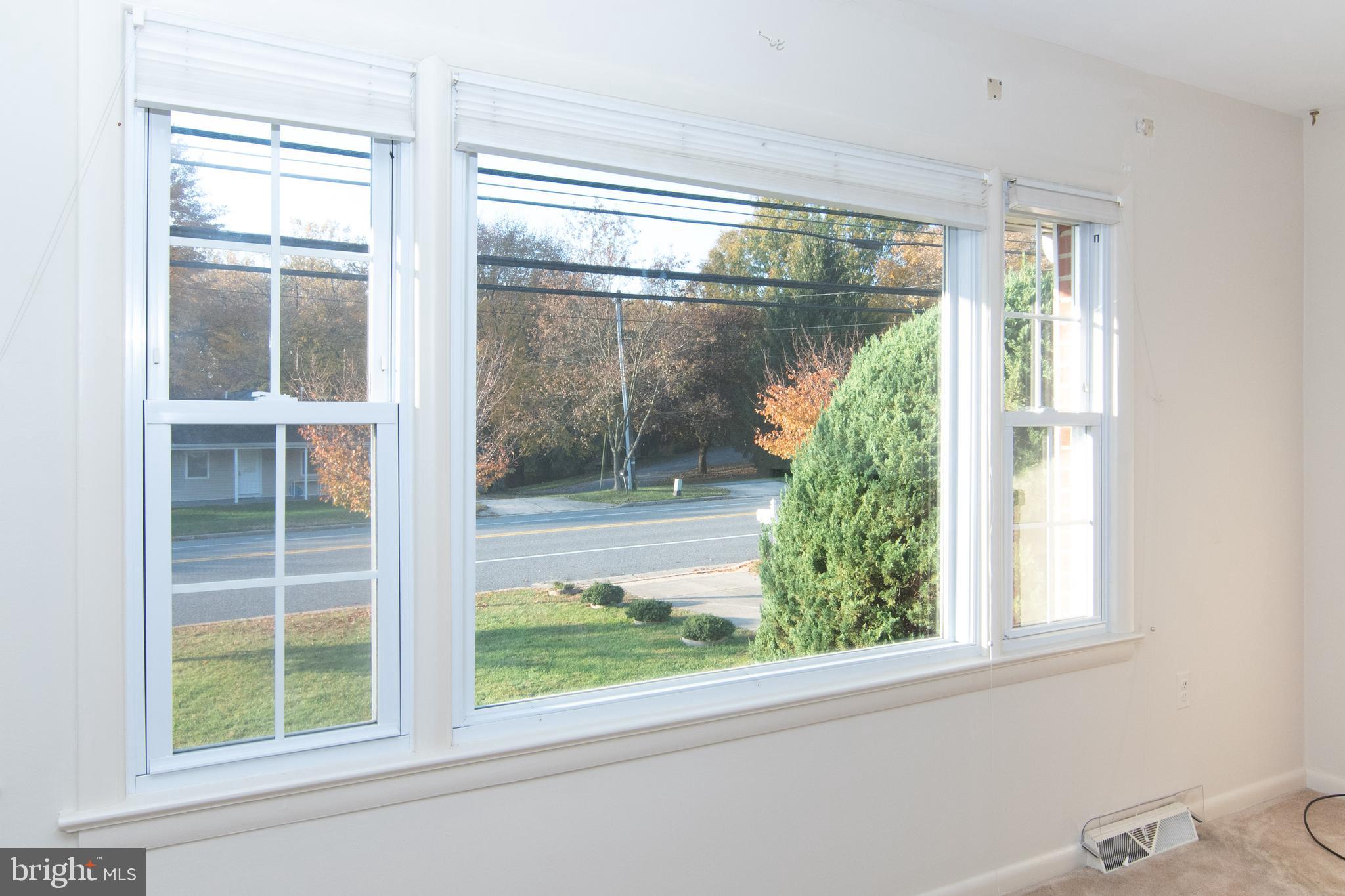 7602 Brooklyn Bridge Road Laurel, MD 20707 - Photo 16 of 36 Bright windows