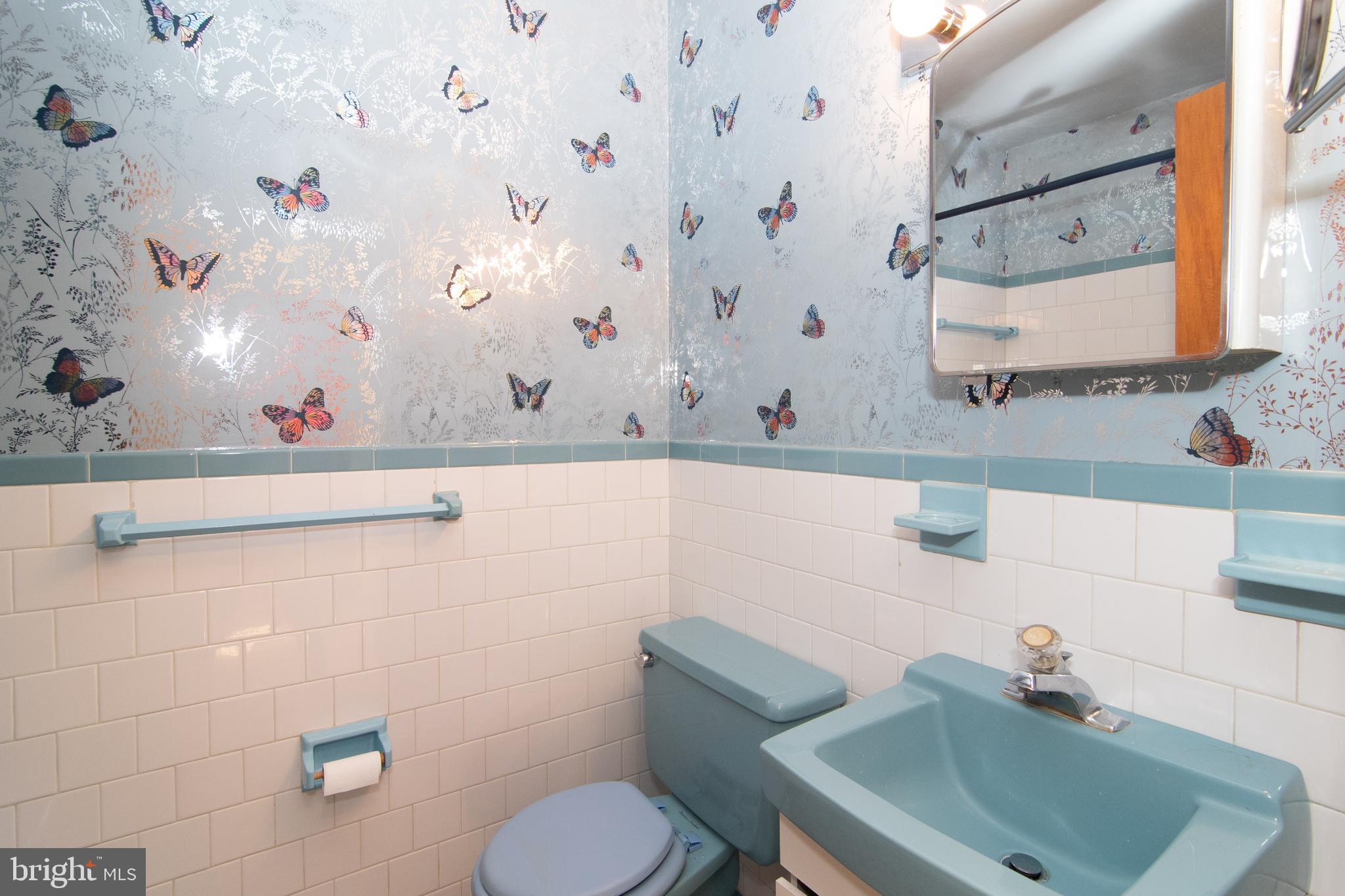 7602 Brooklyn Bridge Road Laurel, MD 20707 - Photo 22 of 36 2nd full bathroom