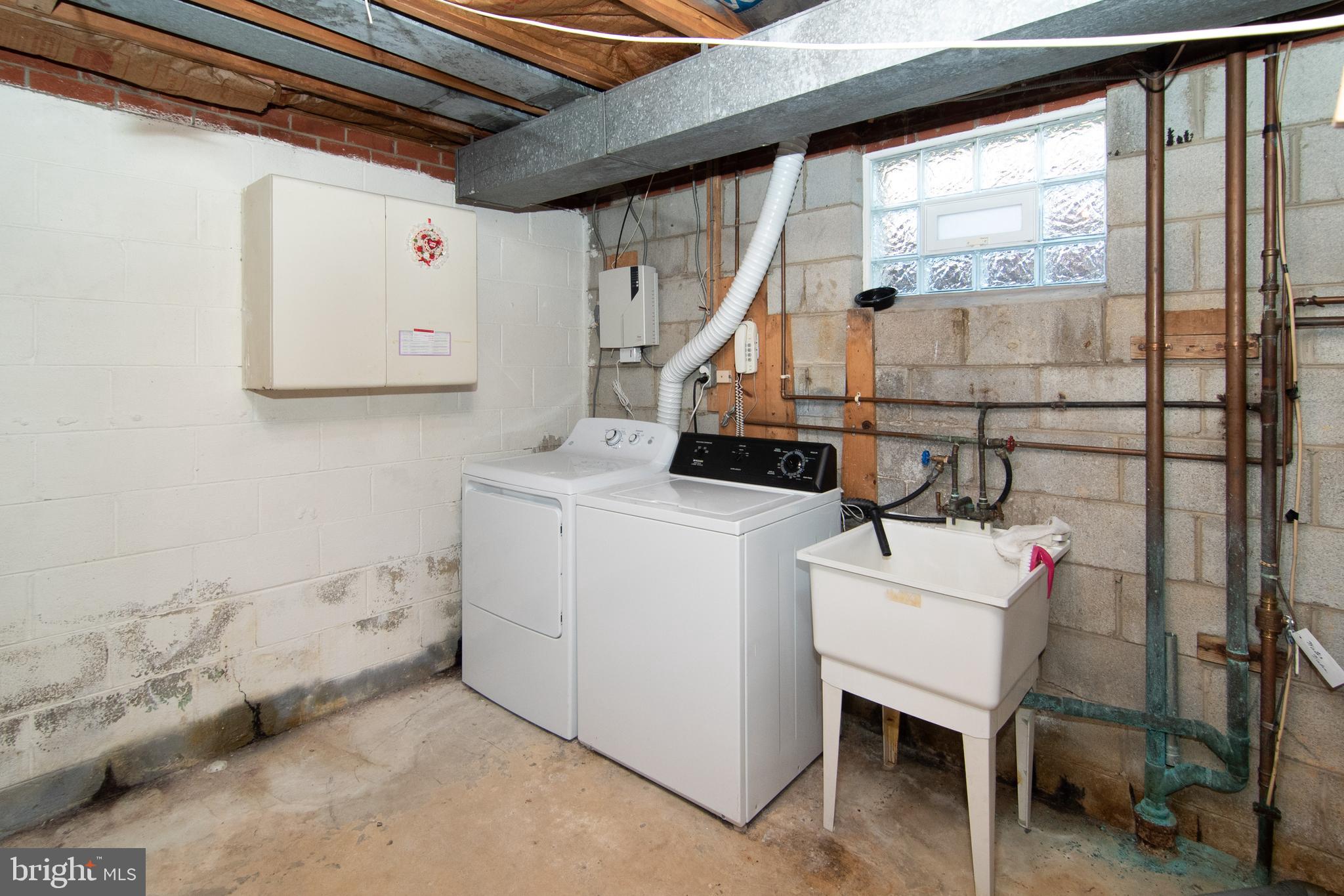 7602 Brooklyn Bridge Road Laurel, MD 20707 - Photo 30 of 36 Full size washer/dryer