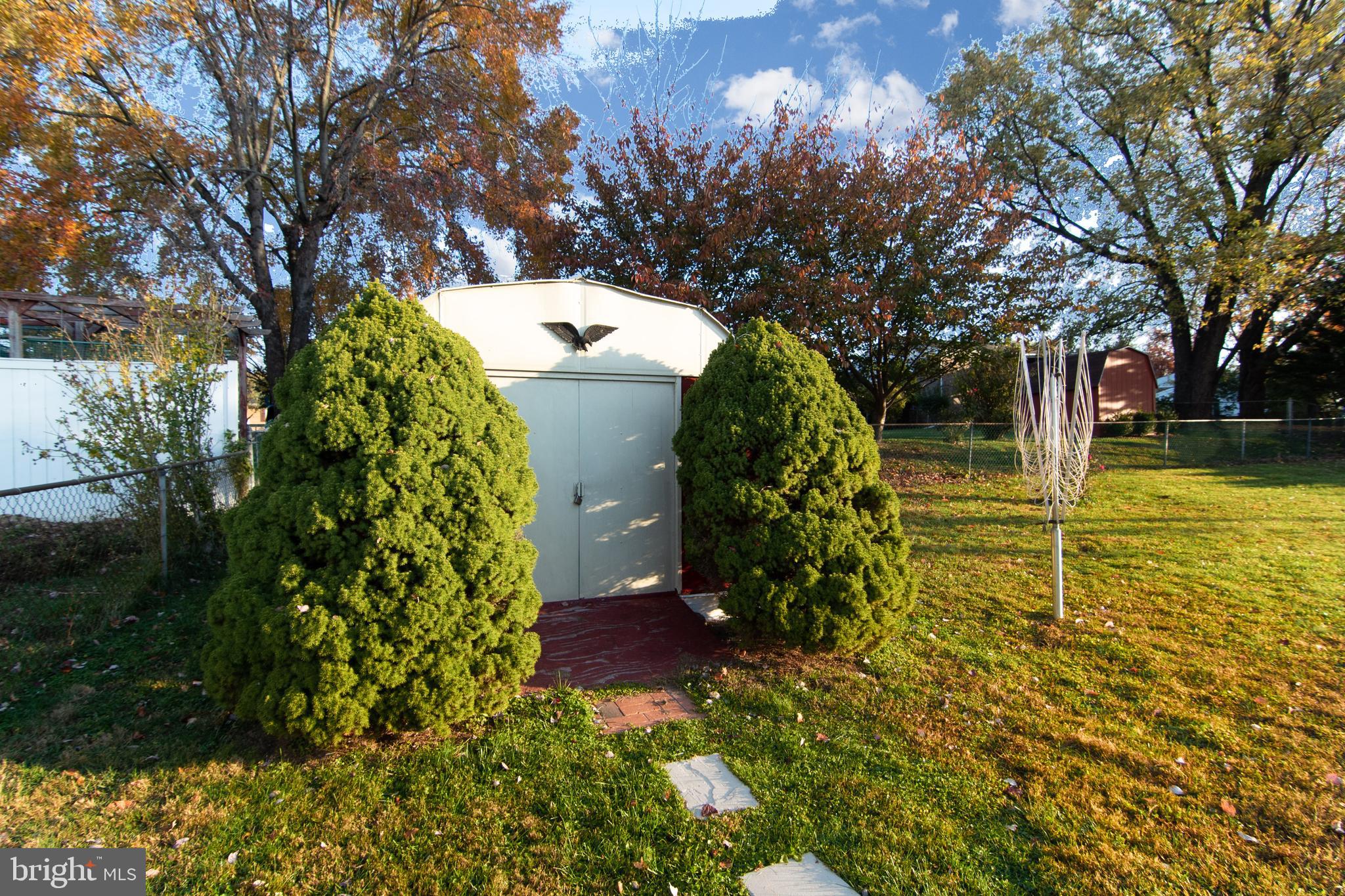 7602 Brooklyn Bridge Road Laurel, MD 20707 - Photo 33 of 36 Large walk-in shed