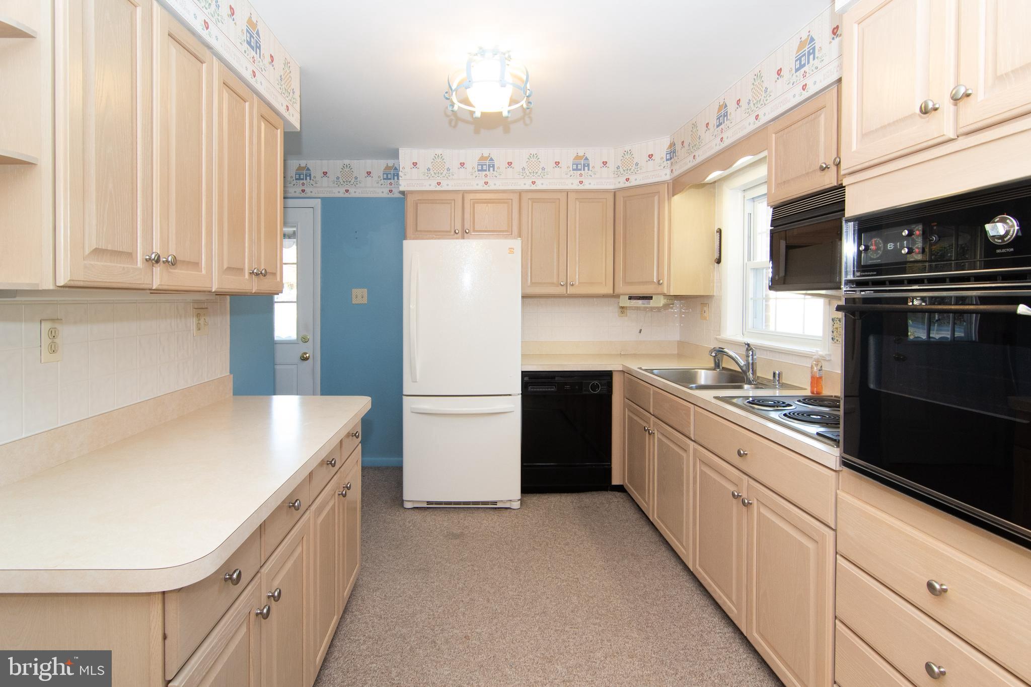 7602 Brooklyn Bridge Road Laurel, MD 20707 - Photo 4 of 36 Kitchen