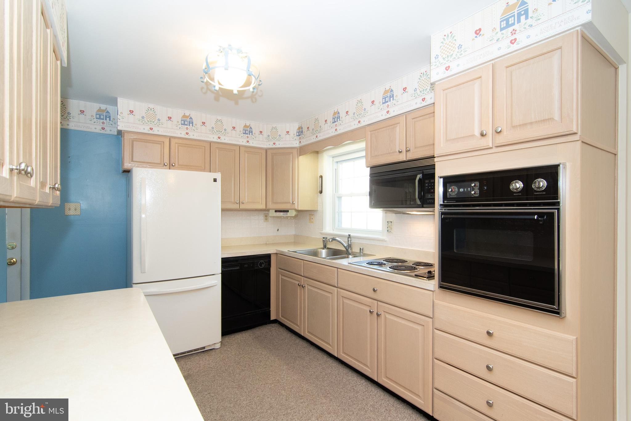 7602 Brooklyn Bridge Road Laurel, MD 20707 - Photo 5 of 36 Replaced cabinets