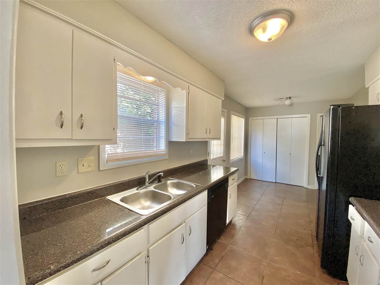 2980 Meadowfair Road Memphis, TN 38118 - Photo 7 of 22 Gallery Image 7