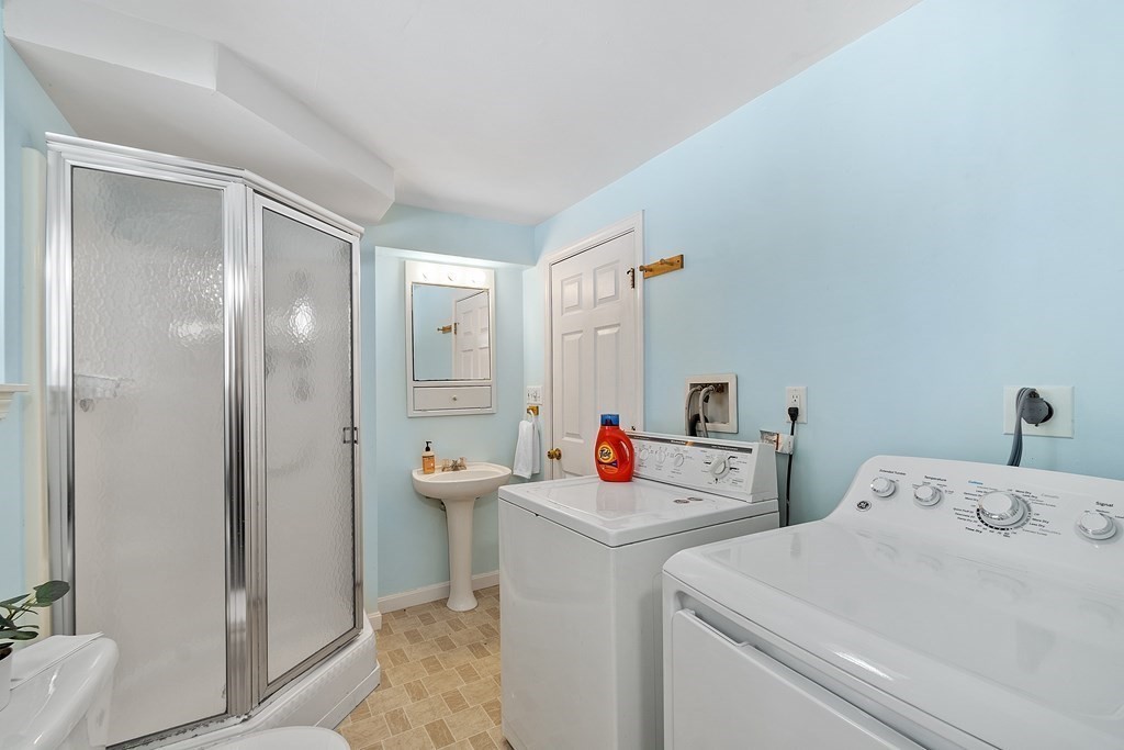 460 Littlefield Road Boxborough, MA 01719 - Photo 25 of 41 a utility room with dryer and washer