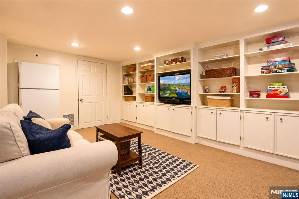 120 Buckingham Road Montclair, NJ 07043 - Photo 32 of 50