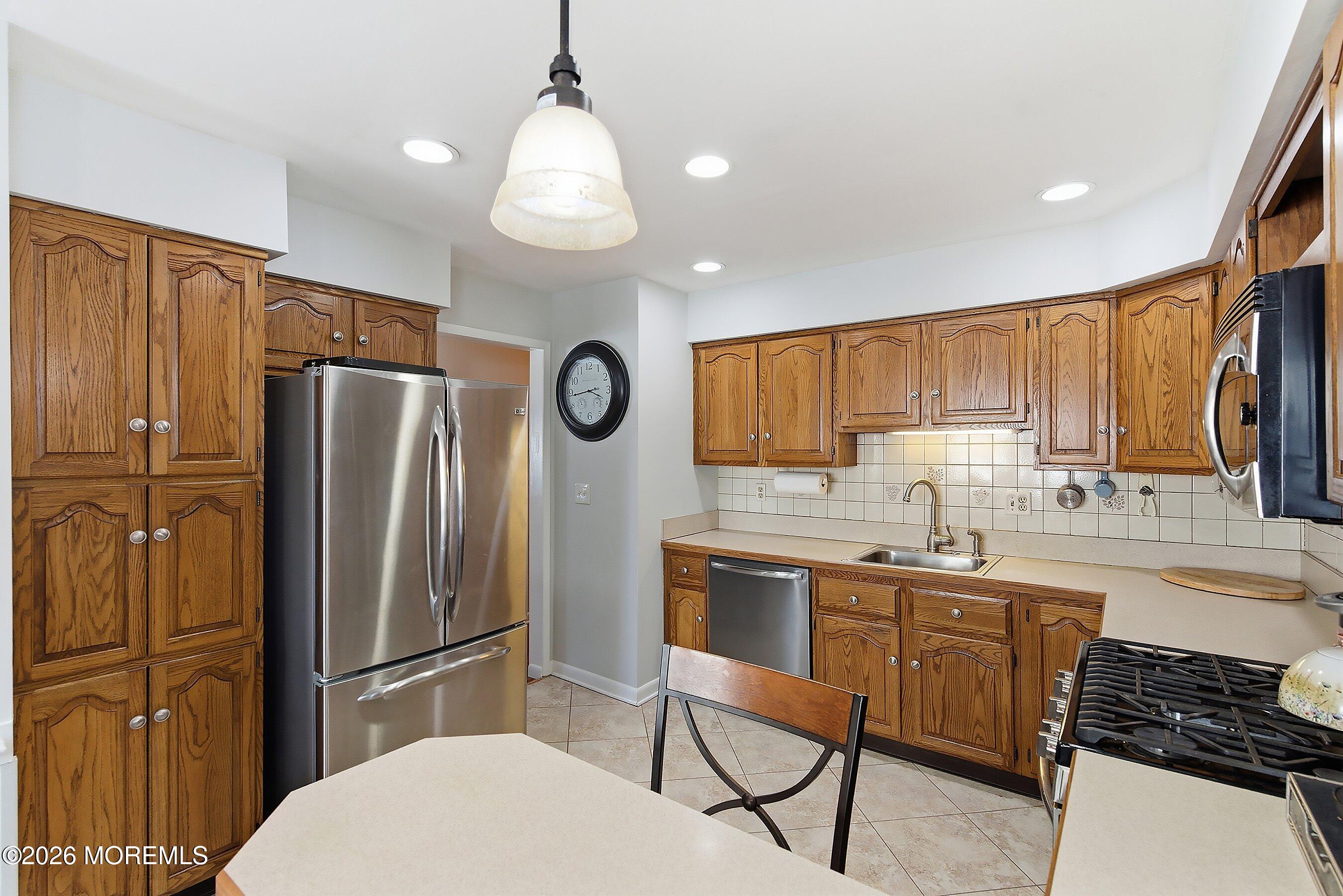 1846 Riviera Parkway Point Pleasant, NJ 08742 - Photo 19 of 66 22-Kitchen 1F