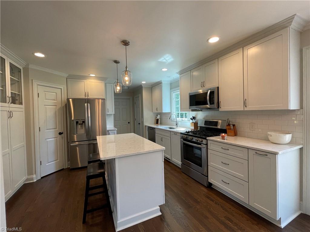 2712 Colton Drive Oak Ridge, NC 27310 - Photo 8 of 43