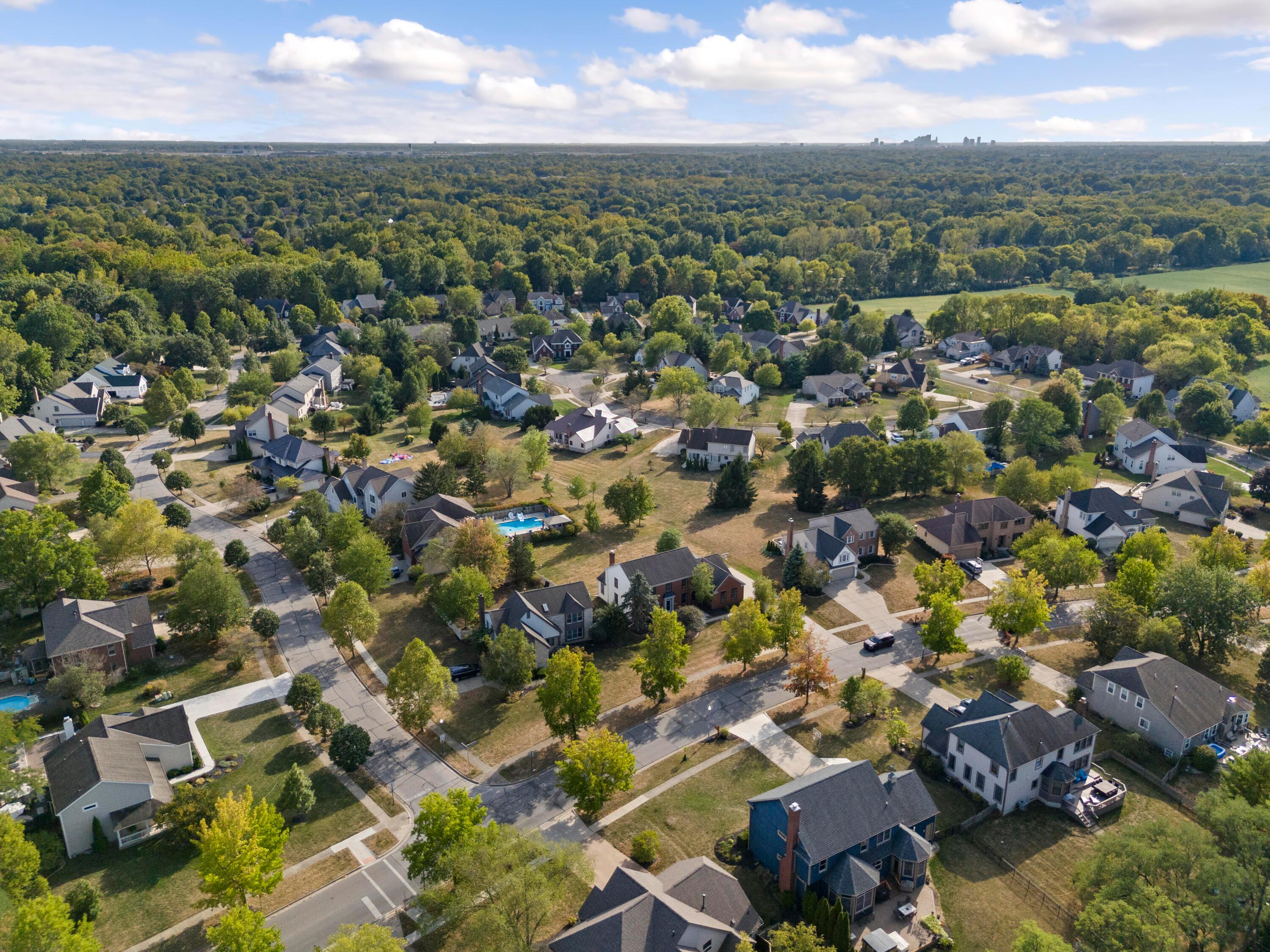 379 Beecher Road Columbus, OH 43230 - Photo 48 of 52 DJI_20240912170508_0059_D