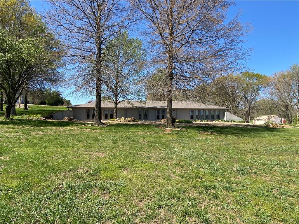 15288 Evans Road, Basehor, KS 66007 Compass