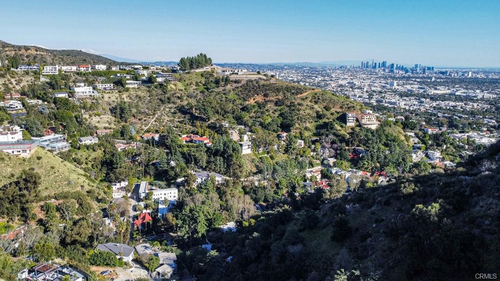 8140 Gould Avenue Los Angeles, CA 90046 - Photo 7 of 7 City Views!