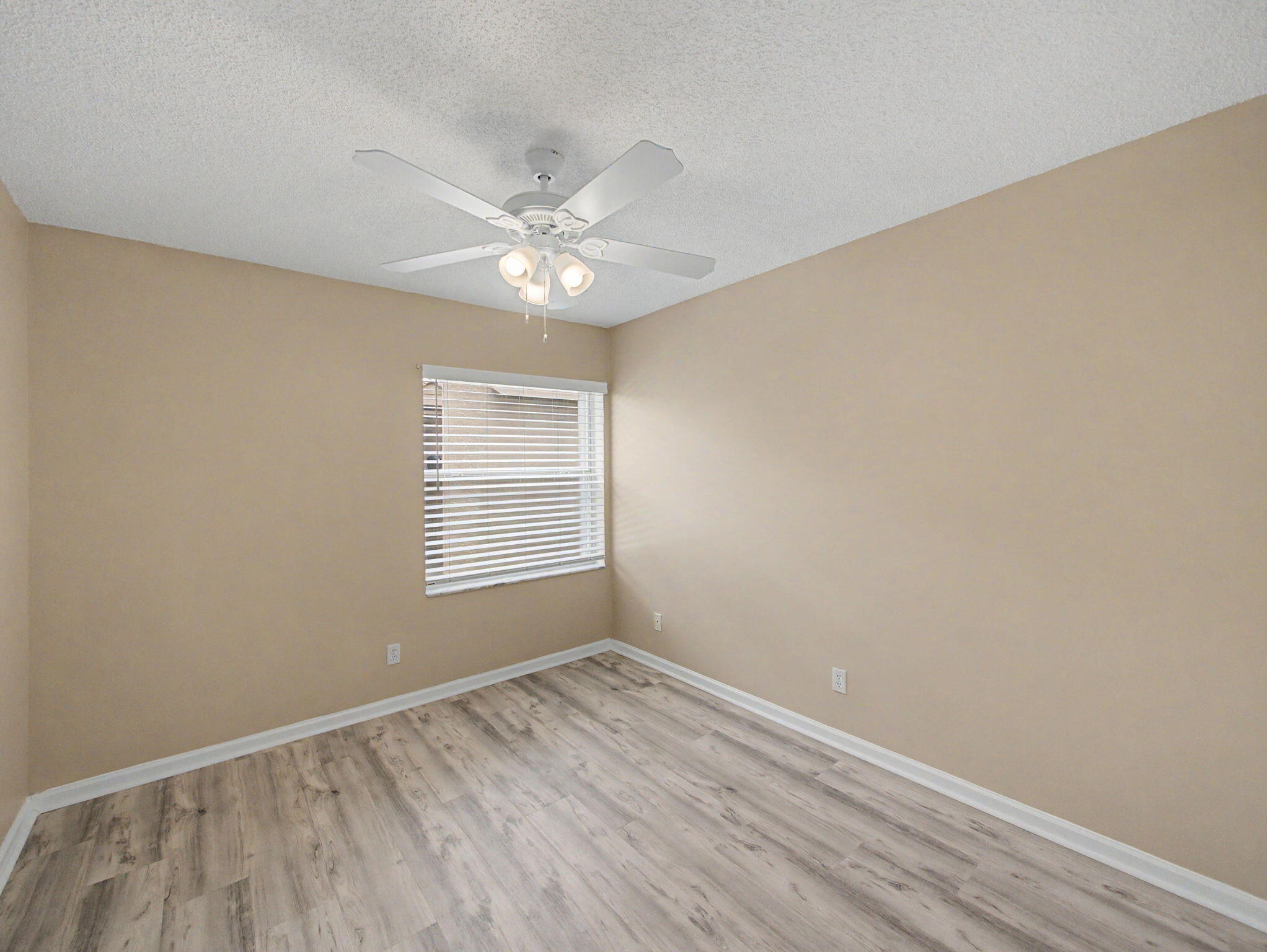 7218 Michigan Isle Road Lake Worth, FL 33467 - Photo 13 of 21 15-web-or-mls-002