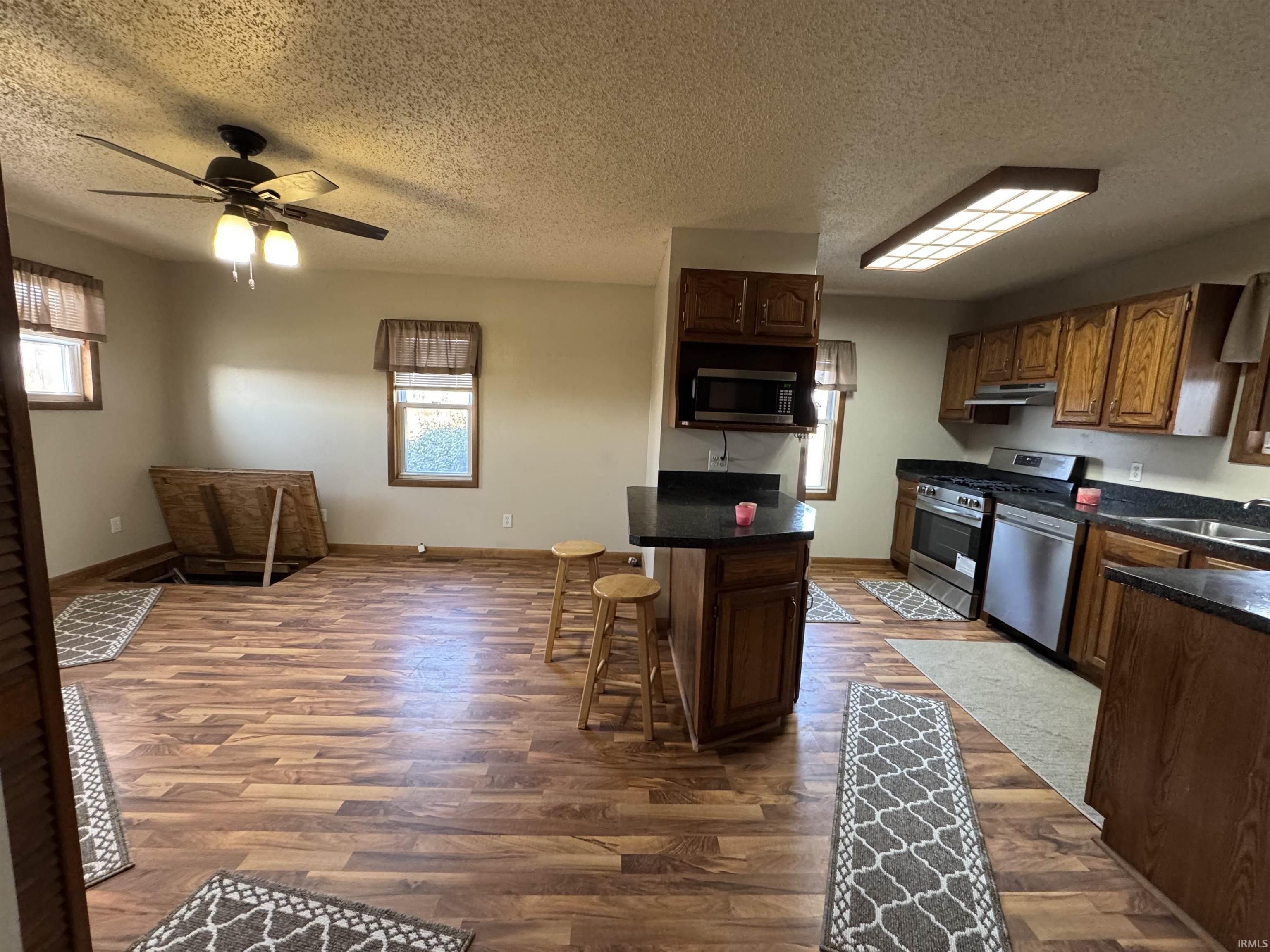 11522 Nobles Chapel Road Elberfeld, IN 47613 - Photo 3 of 36