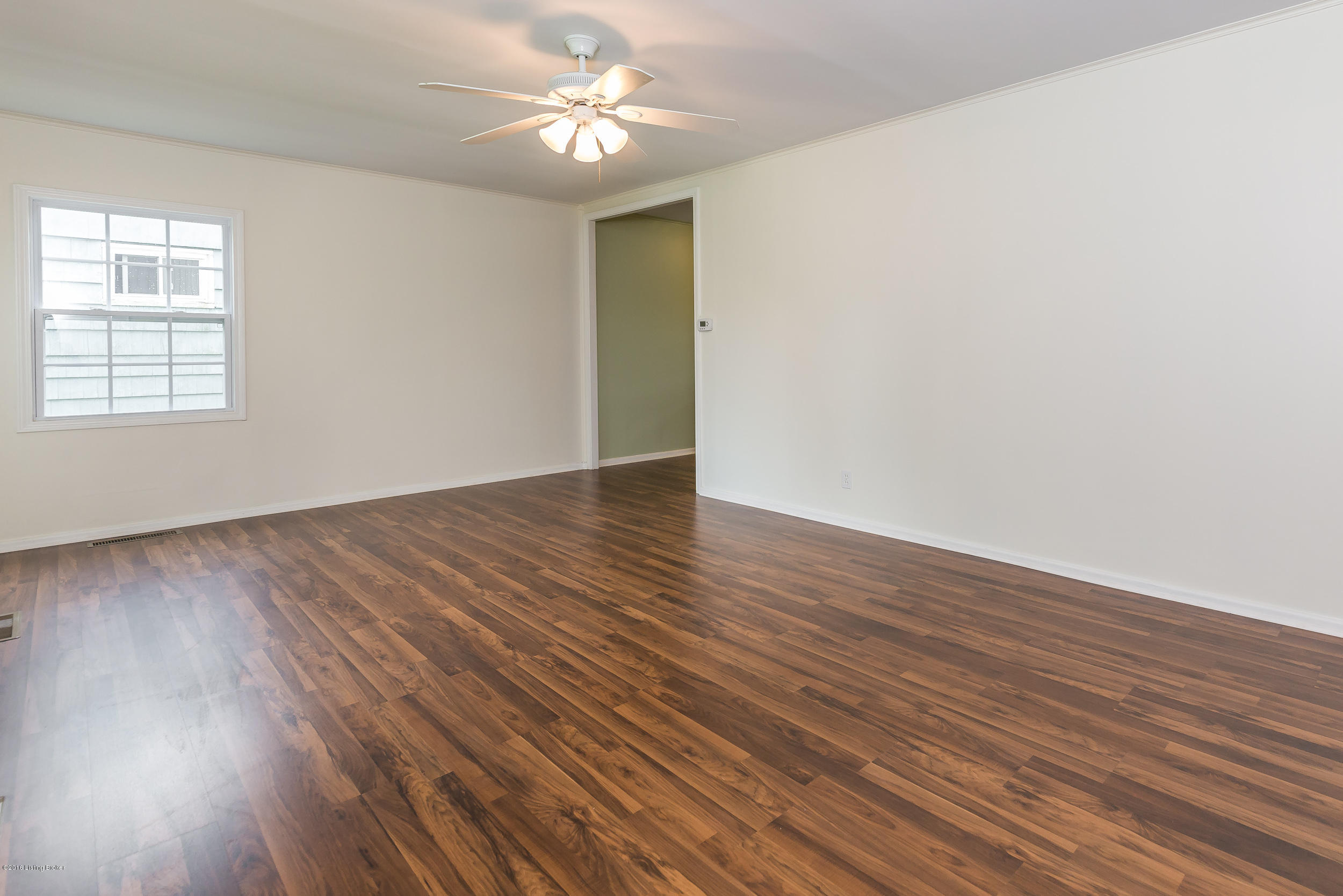 1402 Old Mill Road Lyndon, KY 40242 - Photo 6 of 21 1402 Old Mill Rd-12