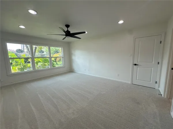 $2,850 | 301 Bermuda Place, Corpus Christi, TX 78411