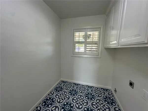 $2,850 | 301 Bermuda Place, Corpus Christi, TX 78411